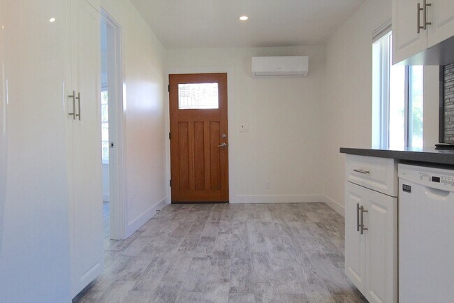 Foto del edificio - 834 Pearl St