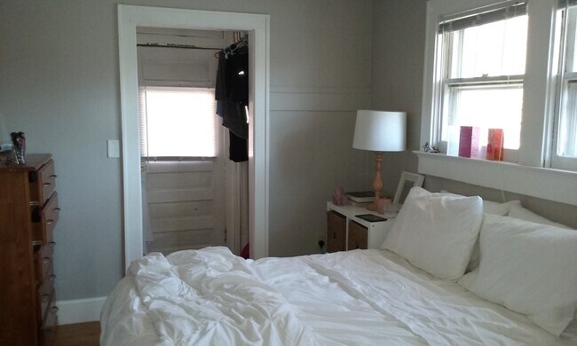 Dormitorio 1 - 1219 Packard St