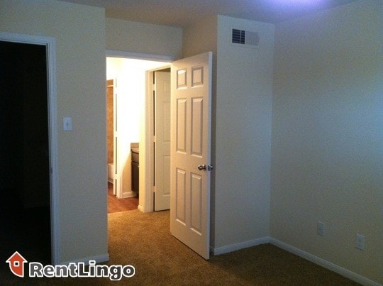 Building Photo - 7200 Pinemont Dr