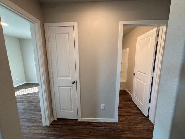 Foto del edificio - Get Rental In Upland West Available
