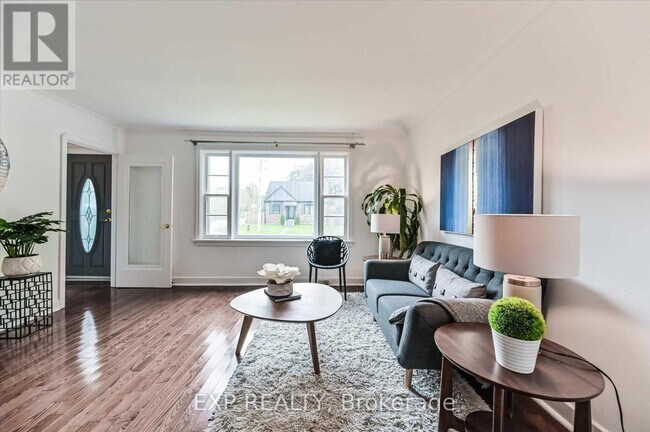 Photo du bâtiment - 40 PLAXTON(UPPER LEVEL) DRIVE