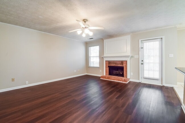 Building Photo - 1068 Litchfield Way SW