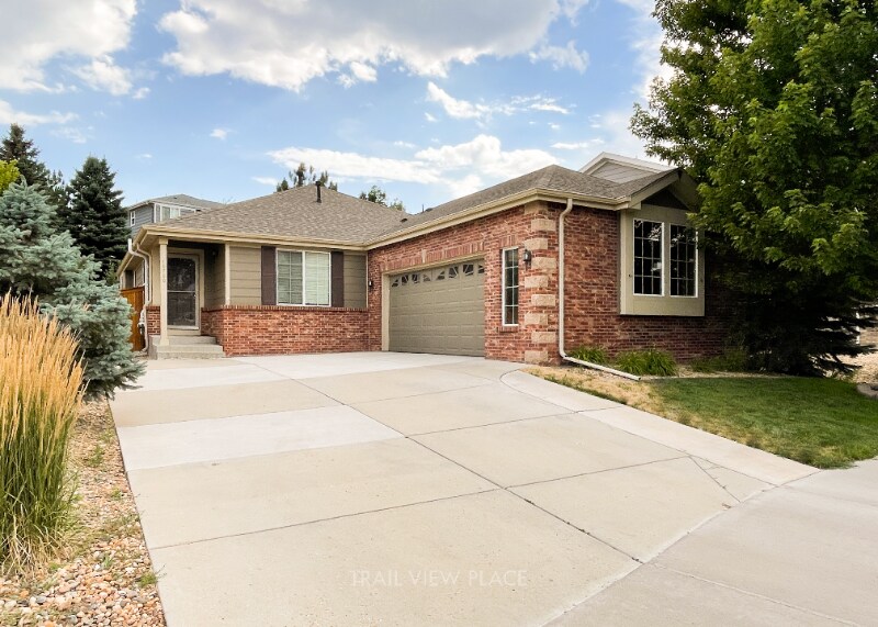 Primary Photo - 16760 Trail View Pl