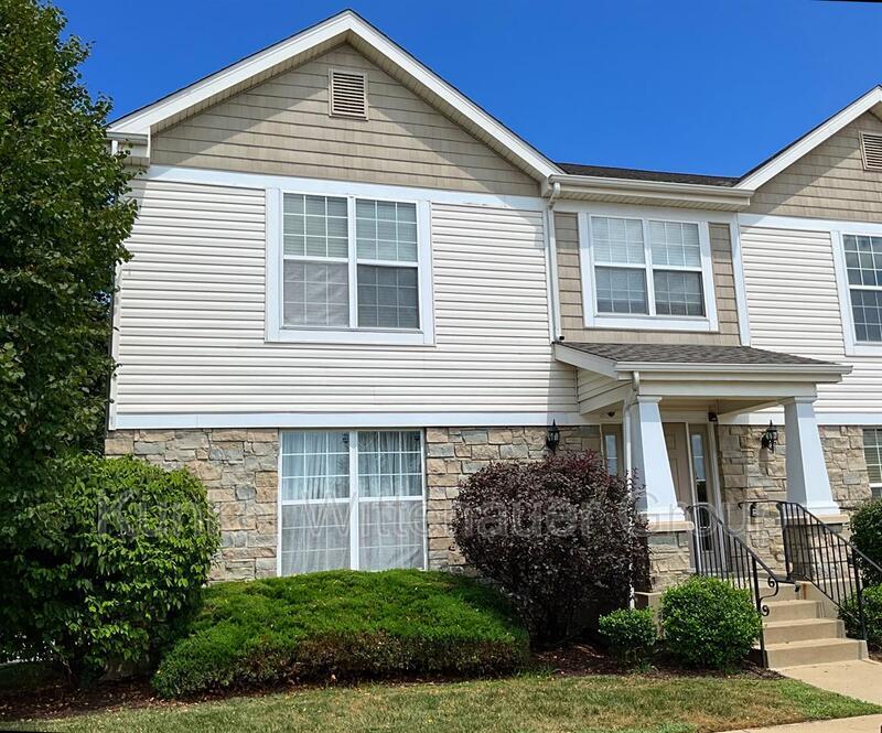 Primary Photo - 721 Tower Grove Dr