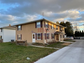 Building Photo - 3305 Main Ave