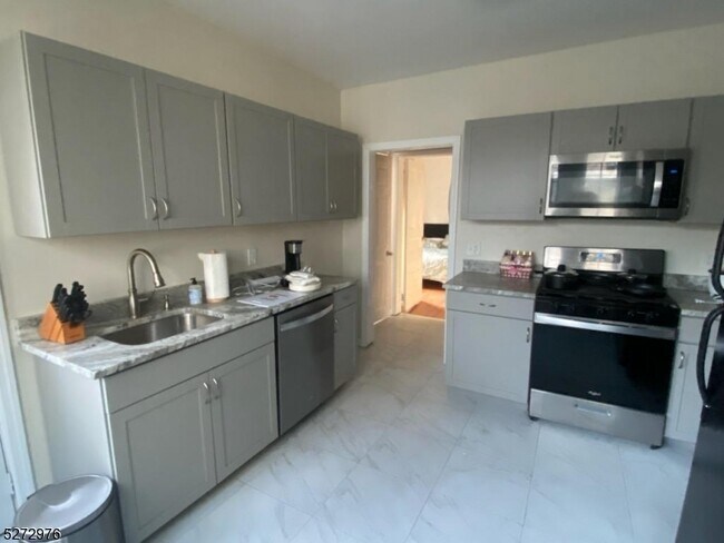 Foto del edificio - 162 Lincoln St