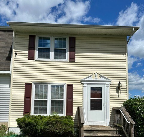 Building Photo - 11 Coventry Ct