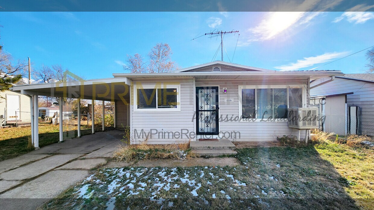 Foto principal - 886 N Laverde Ave W