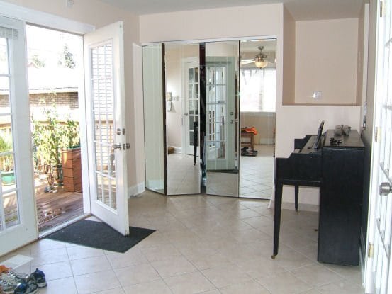 Foto del edificio - 2930 N Melvina Ave