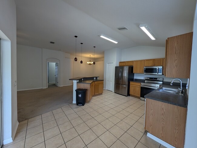 Building Photo - 1048 Rosefaire Pl