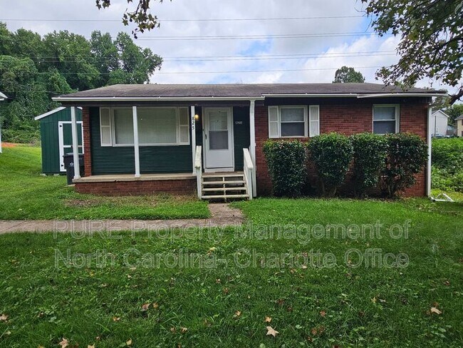 Photo - 825 Norwood Dr House