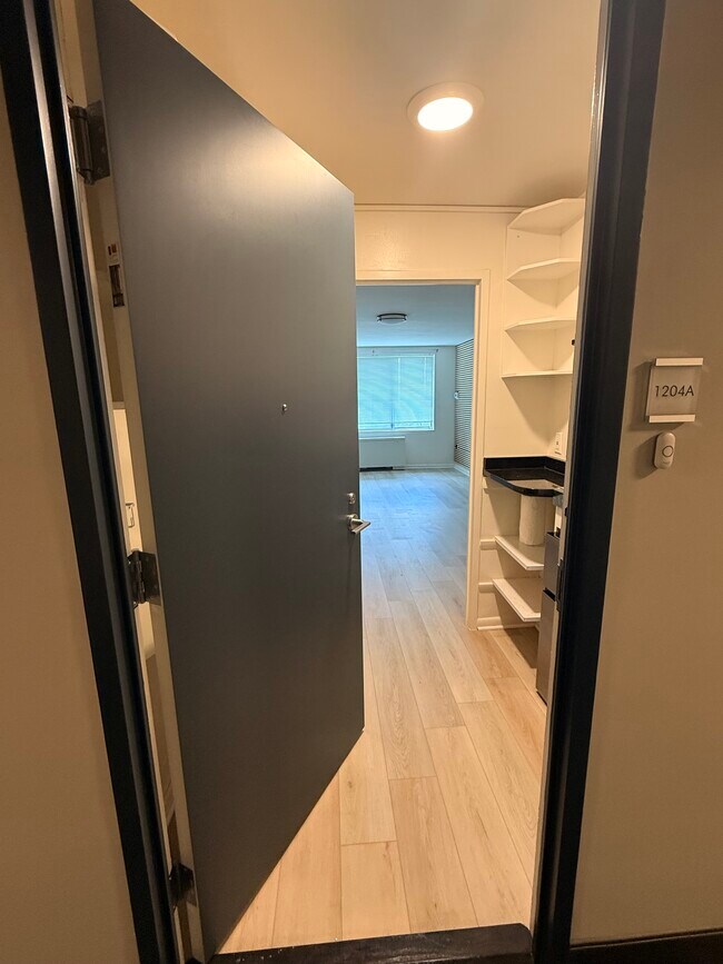 Foto del edificio - 10201 Grosvenor Pl