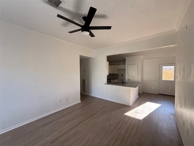 Foto del edificio - 4807 Maurita Dr