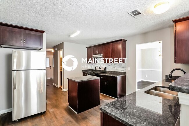 Foto del edificio - 4 Bedroom Pet-Friendly Home in Snellville, GA with Main Street Renewal