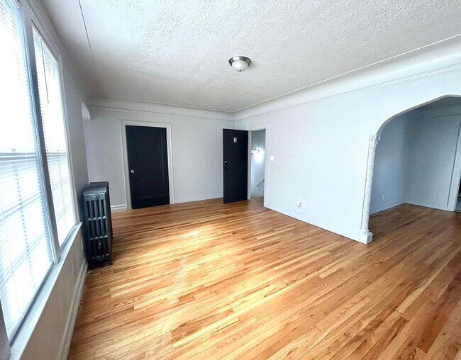 Foto del edificio - 4052 Tyler St