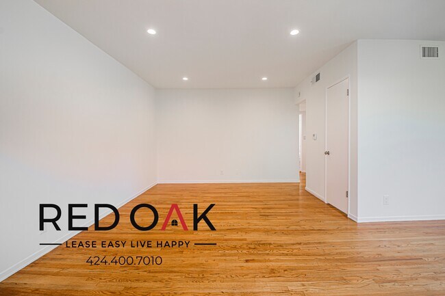 Building Photo - 8556 Cashio St
