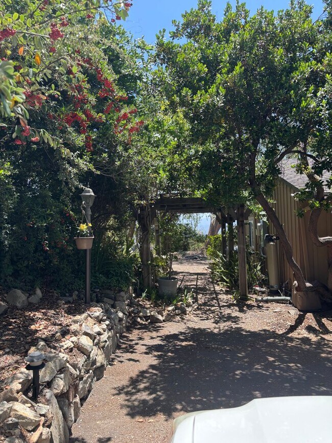 Building Photo - Mt Helix Custom Home with Panoramic Views ...