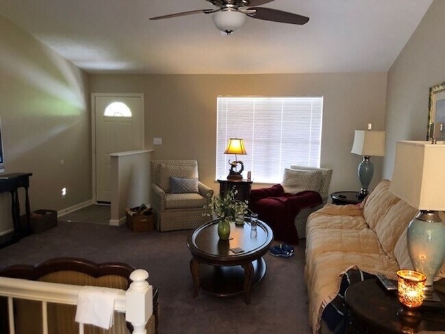 Foto del edificio - Lenoir City HUGE Basement Rancher