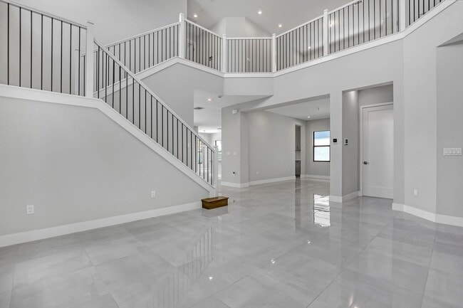 Building Photo - 13025 Feathering Wy