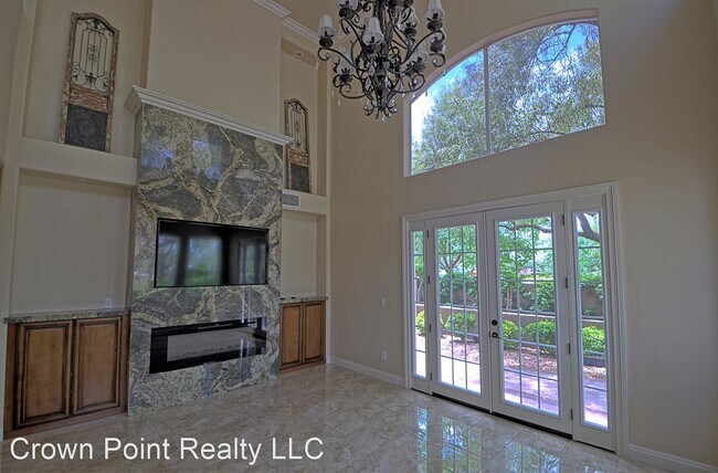 Foto del edificio - 2 br, 2.5 bath House - 9425 San Laguna #102