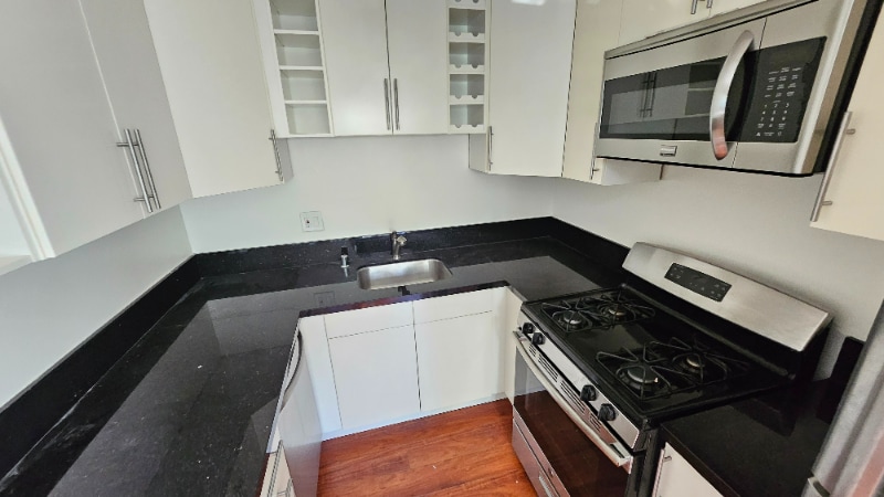 Photo - 933 S Gramercy Dr (Los Angeles, CA)