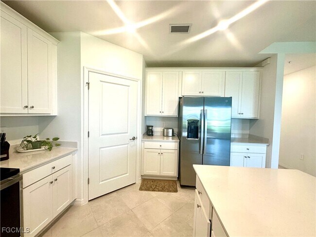 Foto del edificio - 20610 Hazelnut Ct