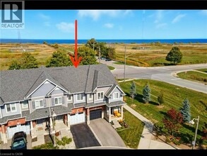 Building Photo - 72 Dunrobin Ln