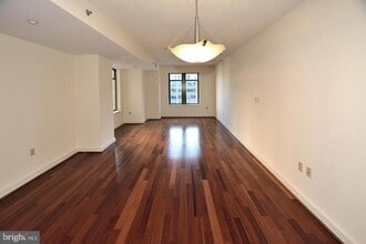 Building Photo - 1150 K St NW