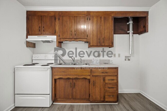 Foto del edificio - 402 Dupuy Ave