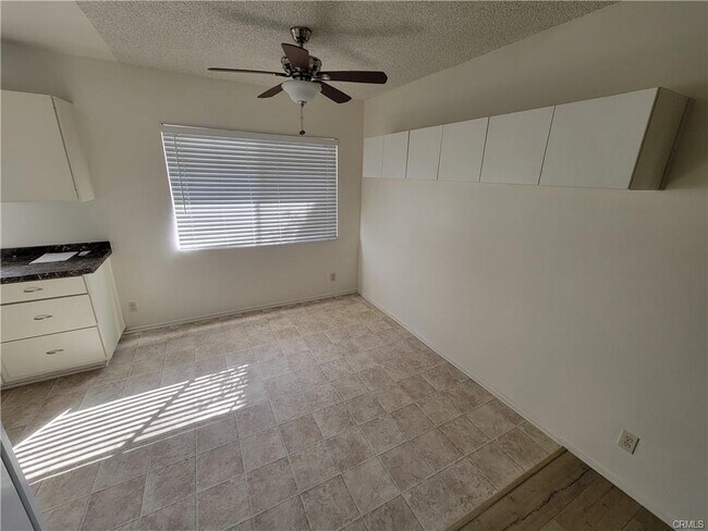 Foto del edificio - 5258 Cartwright Ave