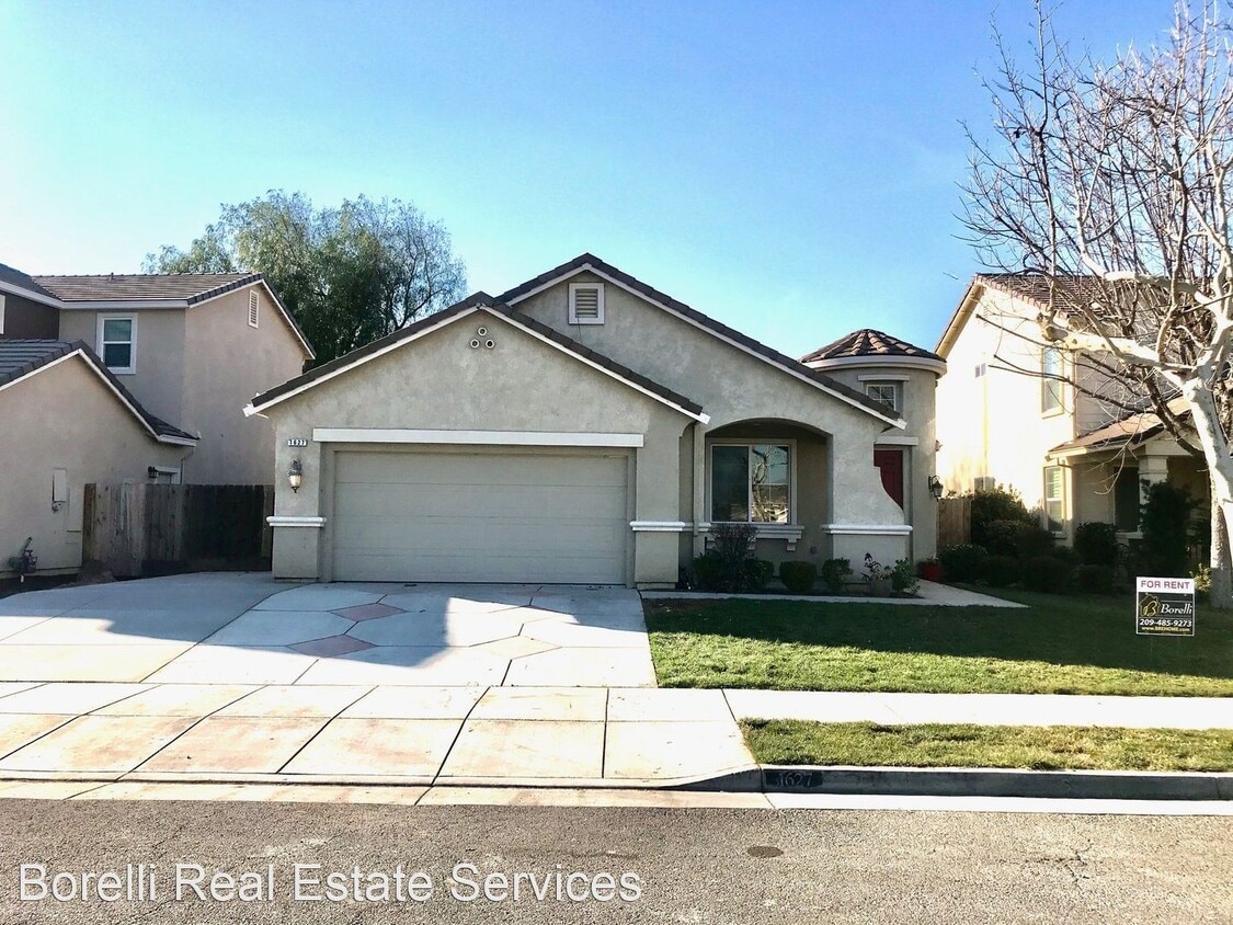 Primary Photo - 4 br, 2 bath House - 1627 Tumbleweed Way