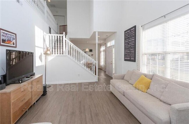 Building Photo - 2336 Brightwell Pl