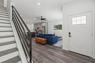 Building Photo - 8636 Scott St