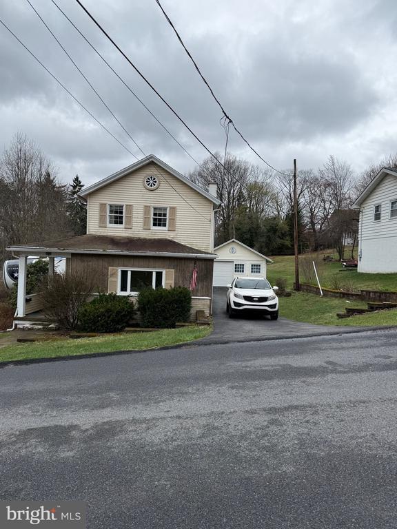 Foto principal - 2939 Frink St