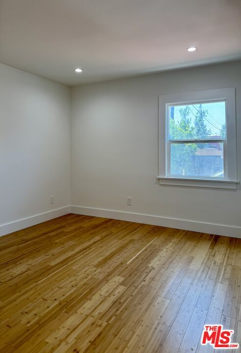 Foto del edificio - 5520 Franklin Ave