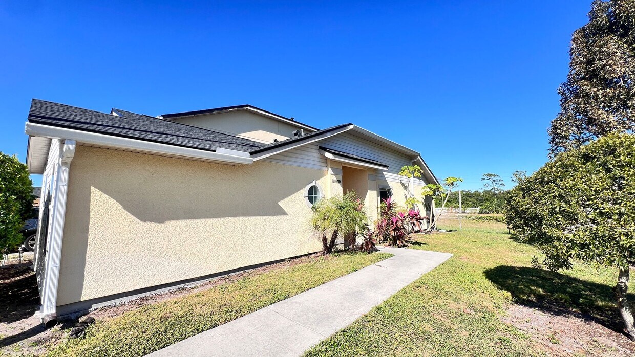 Primary Photo - Available December 4th! Great END Unit 3 B...