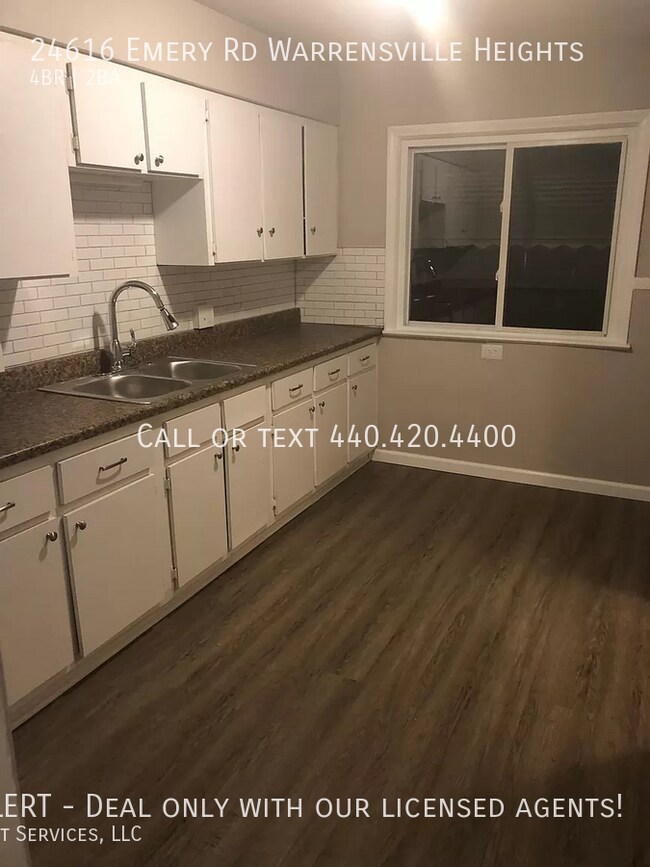 Foto del edificio - 24616 Emery Rd