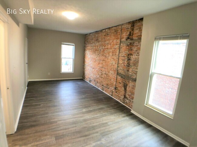 Foto del edificio - 879 Oak St