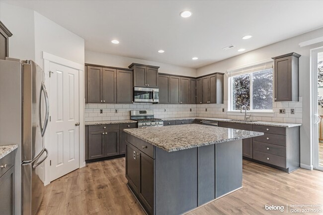 Building Photo - 10017 7th Place SE