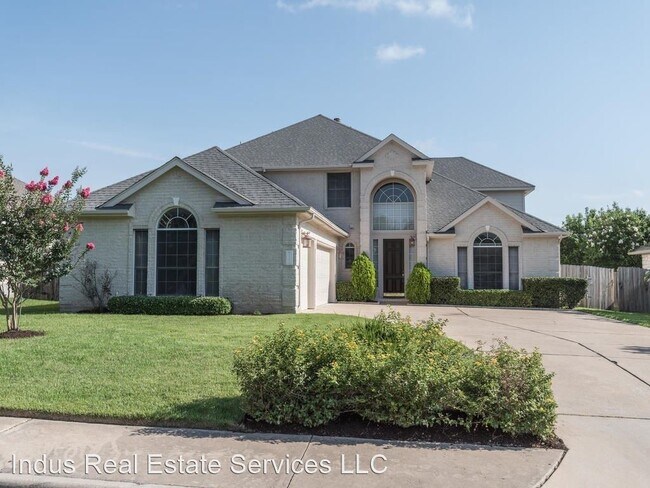 Foto del edificio - 5 br, 4 bath House - 9204 Cessna Ln