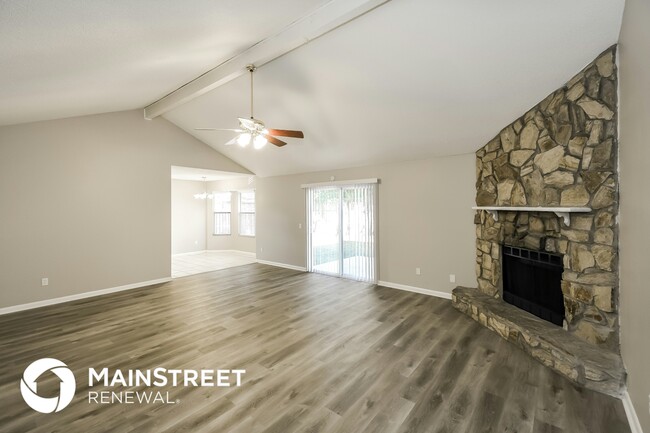 Foto del edificio - 11023 Poppins Ct