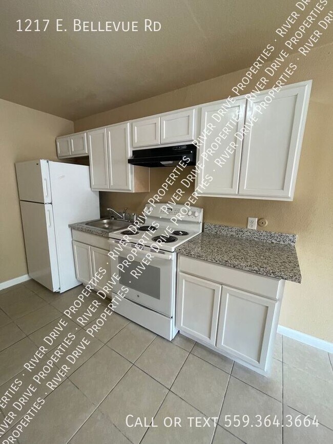 1217 E Bellevue Rd, Atwater, CA 95301 Room for Rent in Atwater, CA