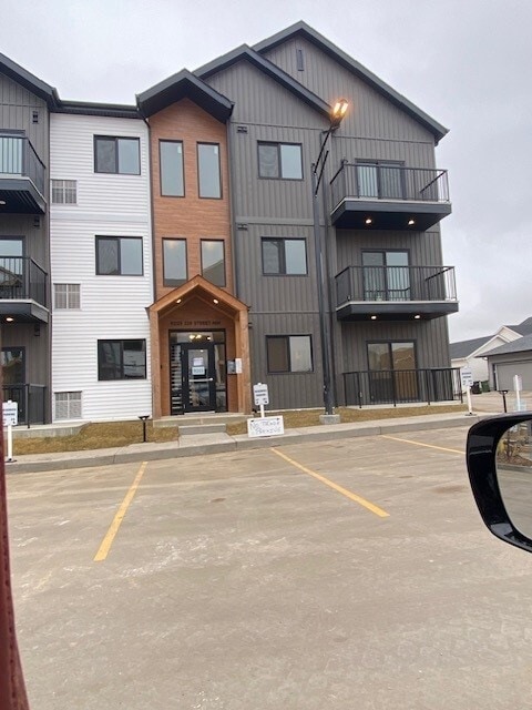 Building Photo - 9223 228 St NW