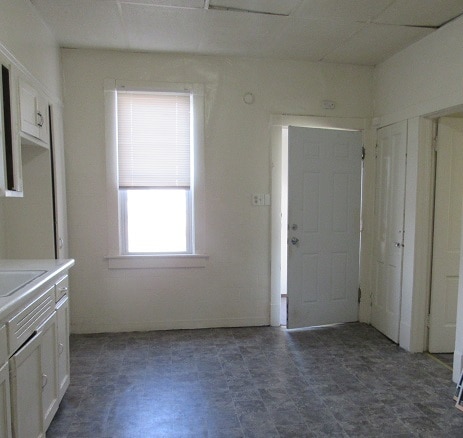 Building Photo - 2555 S 9th St