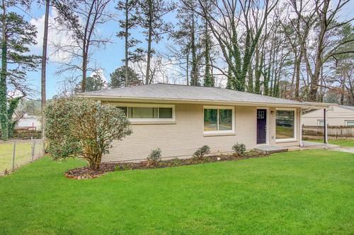 Building Photo - 3407 Longleaf Dr