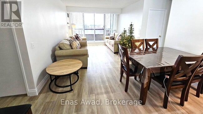 Building Photo - 91 Townsgate Dr