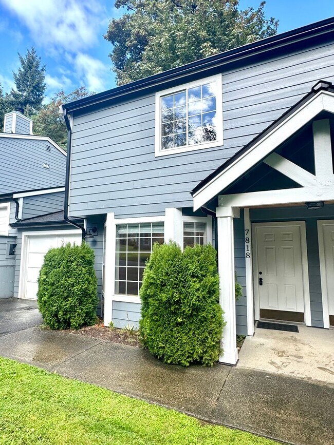 Foto del edificio - Prime Gig Harbor Location – Modern 2-Bedro...