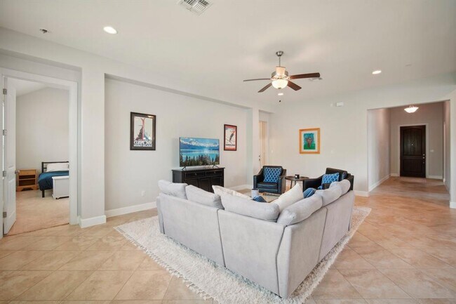 Foto del edificio - 134 Summer Square Dr