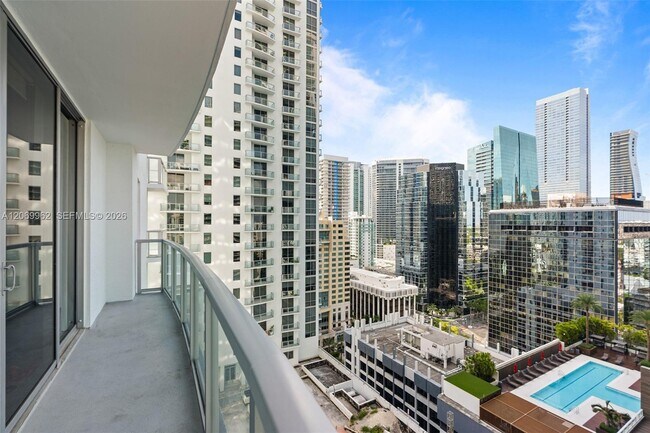 Foto del edificio - 1050 Brickell Ave