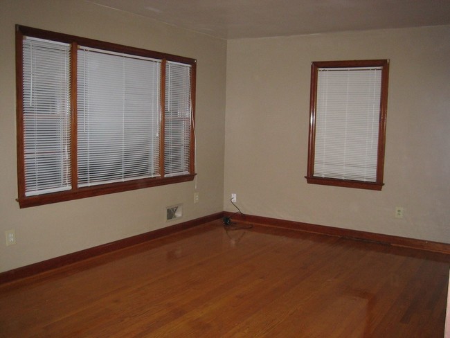 Building Photo - 2 br, 2 bath House - 3974 New London Road
